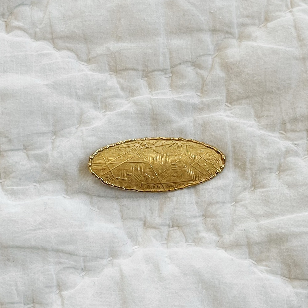 Vintage Unoaerre 18k Gold Pin